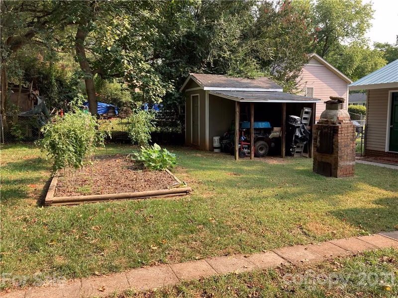Property image 4 at 6605 Old Meadow Road, Charlotte, NC 28227