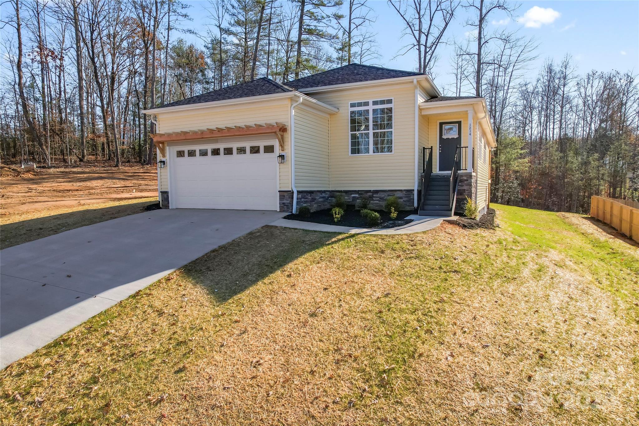 Property image 3 of 1214 Summerhill Street in Summerhill, Lenoir, NC 28645