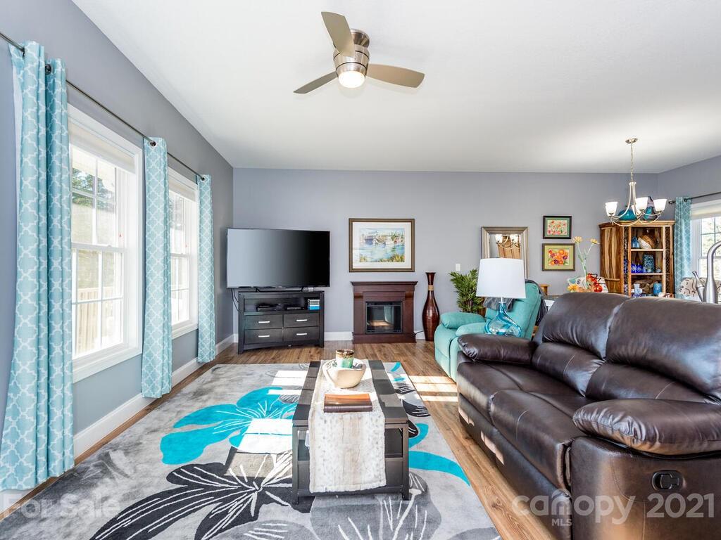 Property image 4 of 24 Winterwind Drive in Windermere, Asheville, NC 28803