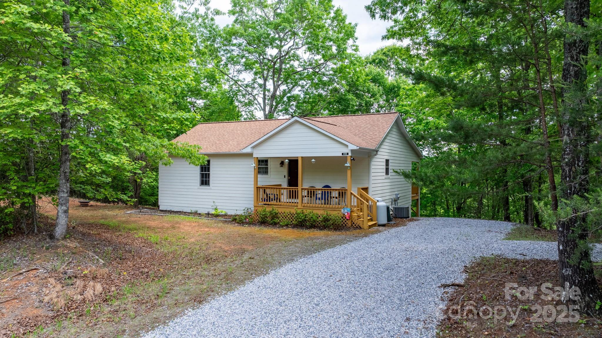 Property image 2 of 450 West Lake Road in Lakewood, Marion, NC 28752