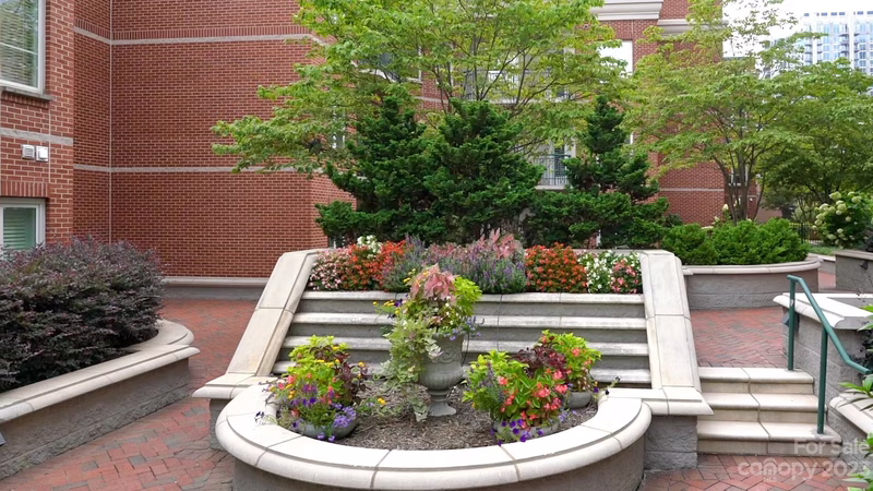 Property image 4 at 401 N Church Street, Charlotte, NC 28202