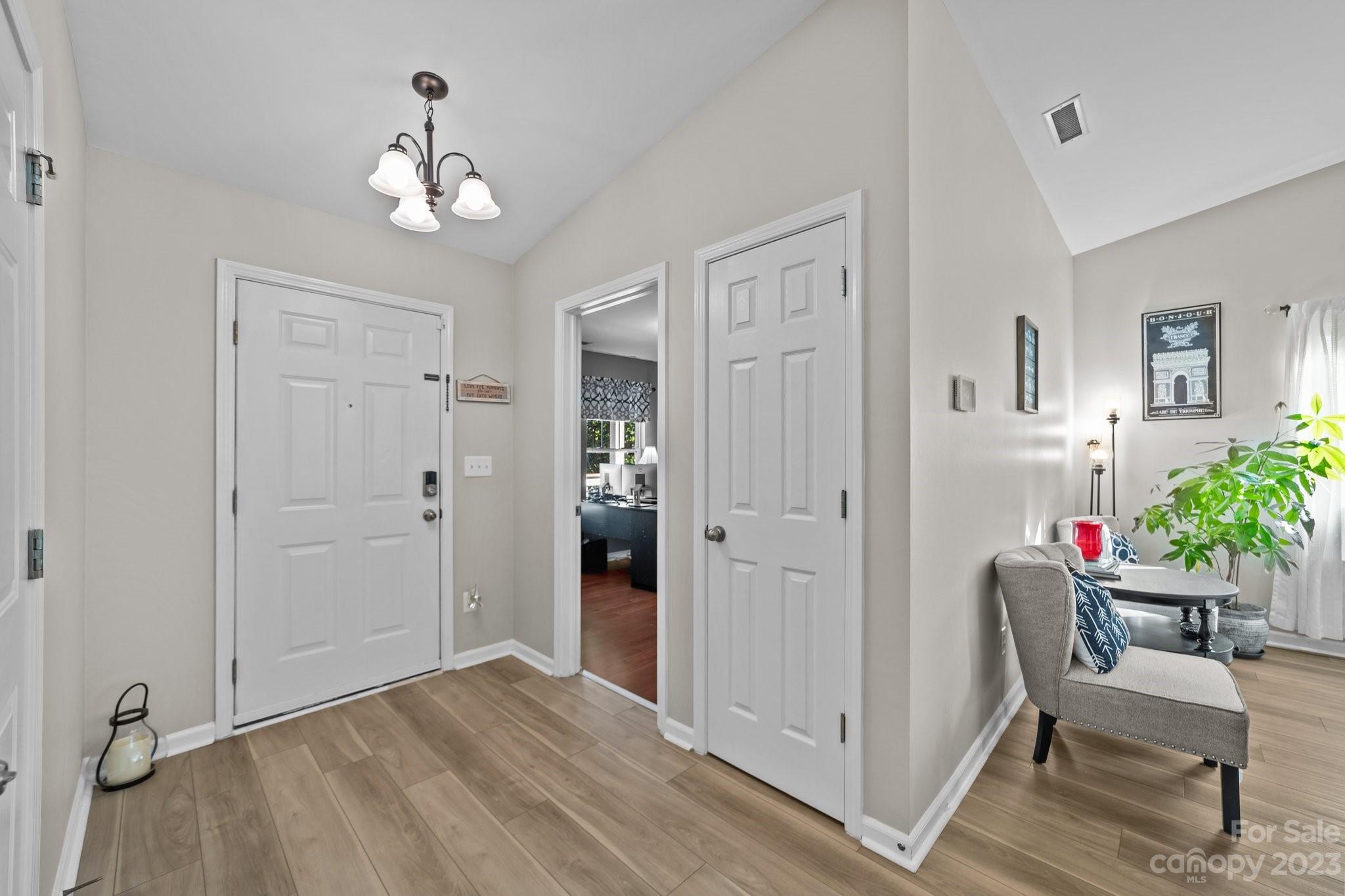 Property image 5 of 1416 Commonwealth Avenue in Valleybrook, Statesville, NC 28677