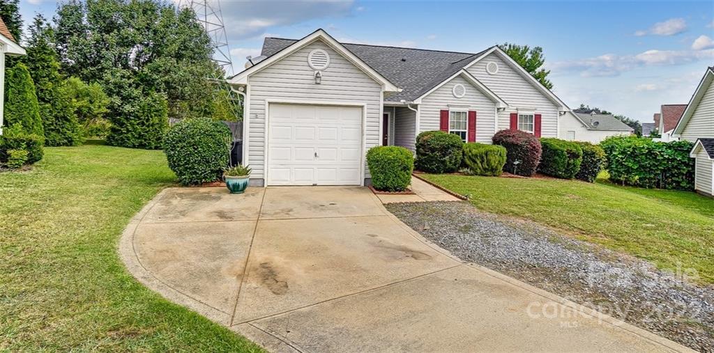 Property image 2 of 5904 Coral Ridge Lane in Alexis Pointe, Indian Trail, NC 28079