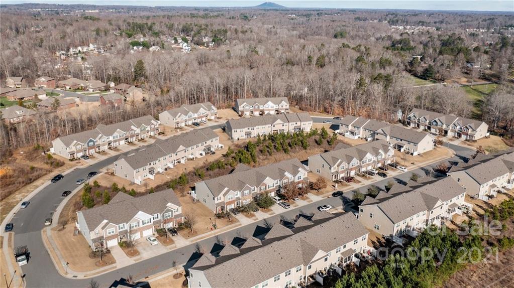 Property image 3 of 2740 Sawbridge Lane in Kinmere Commons, Gastonia, NC 28056
