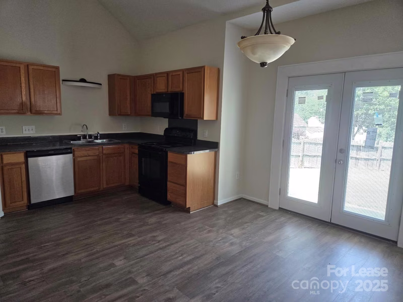 Property image 4 at 924 Harbour View Cove, Kannapolis, NC 28083
