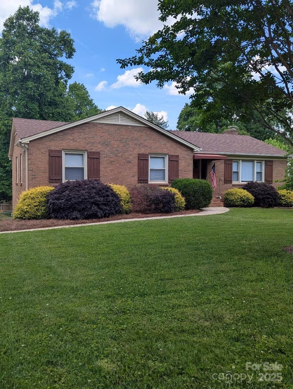 715 Gentry Place