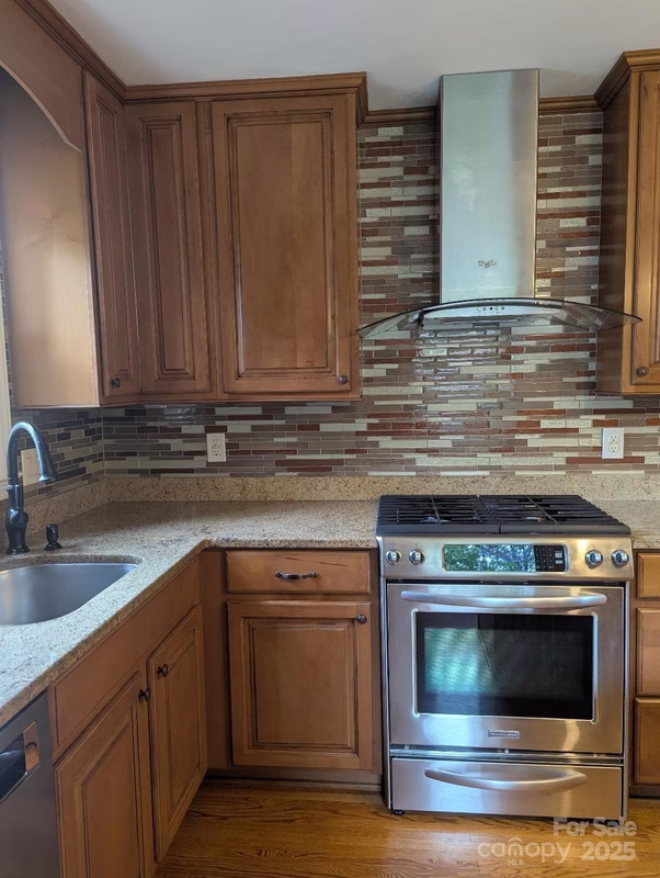 Property image 5 at 715 Gentry Place, Charlotte, NC 28210