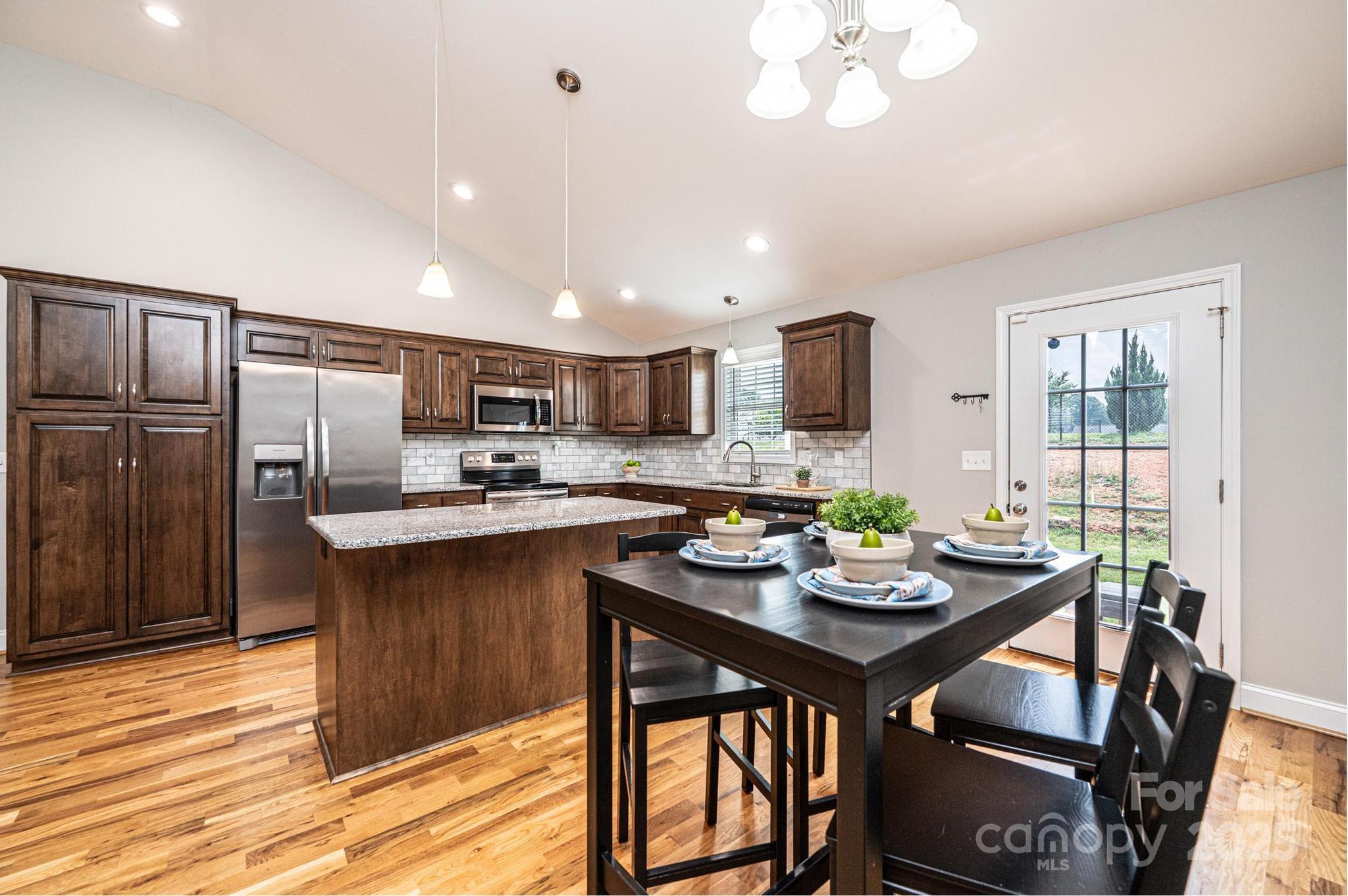 Property image 5 of 201 S 5th Avenue in Temple Heights, Maiden, NC 28650