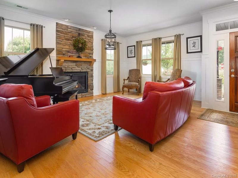 Property image 4 at 5 Onteora Oaks Drive, Asheville, NC 28803
