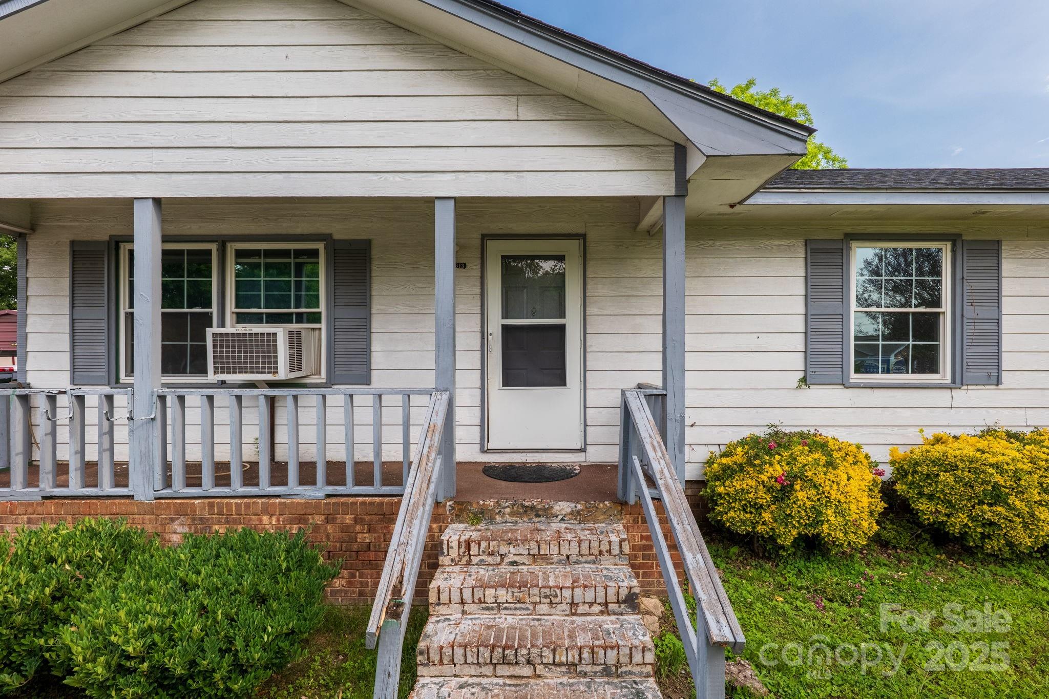 Property image 4 of 1613 Hamilton Street in Greenville, Charlotte, NC 28206