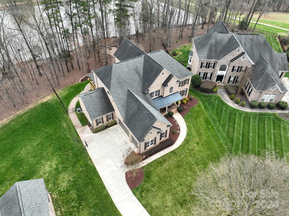Property image 3 of 7500 Cleyera Circle in Weddington Trace, Waxhaw, NC 28173