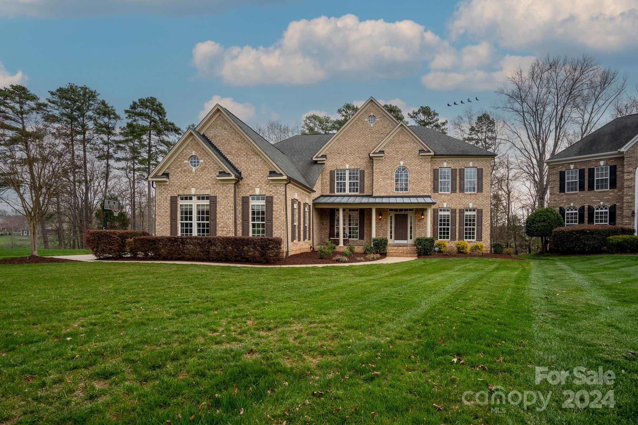 Property image 4 of 7500 Cleyera Circle in Weddington Trace, Waxhaw, NC 28173