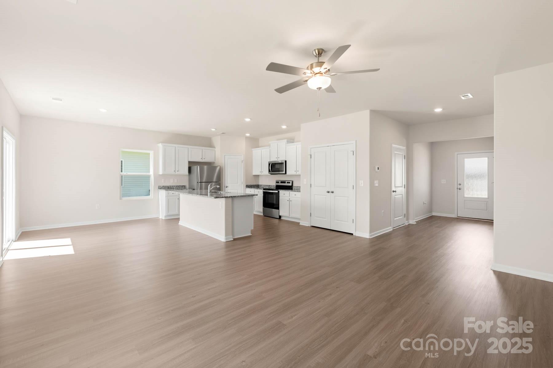 Property image 3 of 3266 Maple Ridge Drive in Stagecoach Station, Gastonia, NC 28052