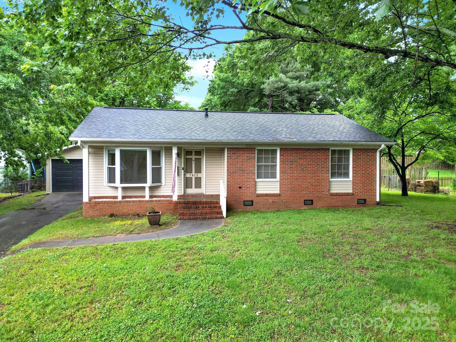Property image 1 at 7412 Woodstream Drive, Charlotte, NC 28210
