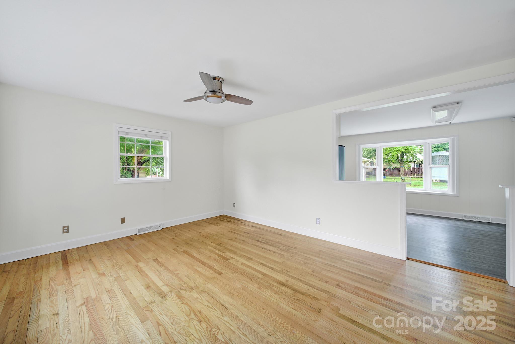 Property image 2 of 7412 Woodstream Drive in Starmount, Charlotte, NC 28210