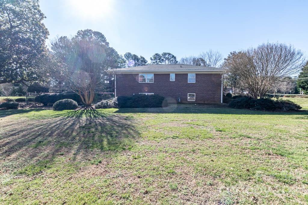 Property image 2 of 2506 Union Road in Robinson Heights, Gastonia, NC 28054