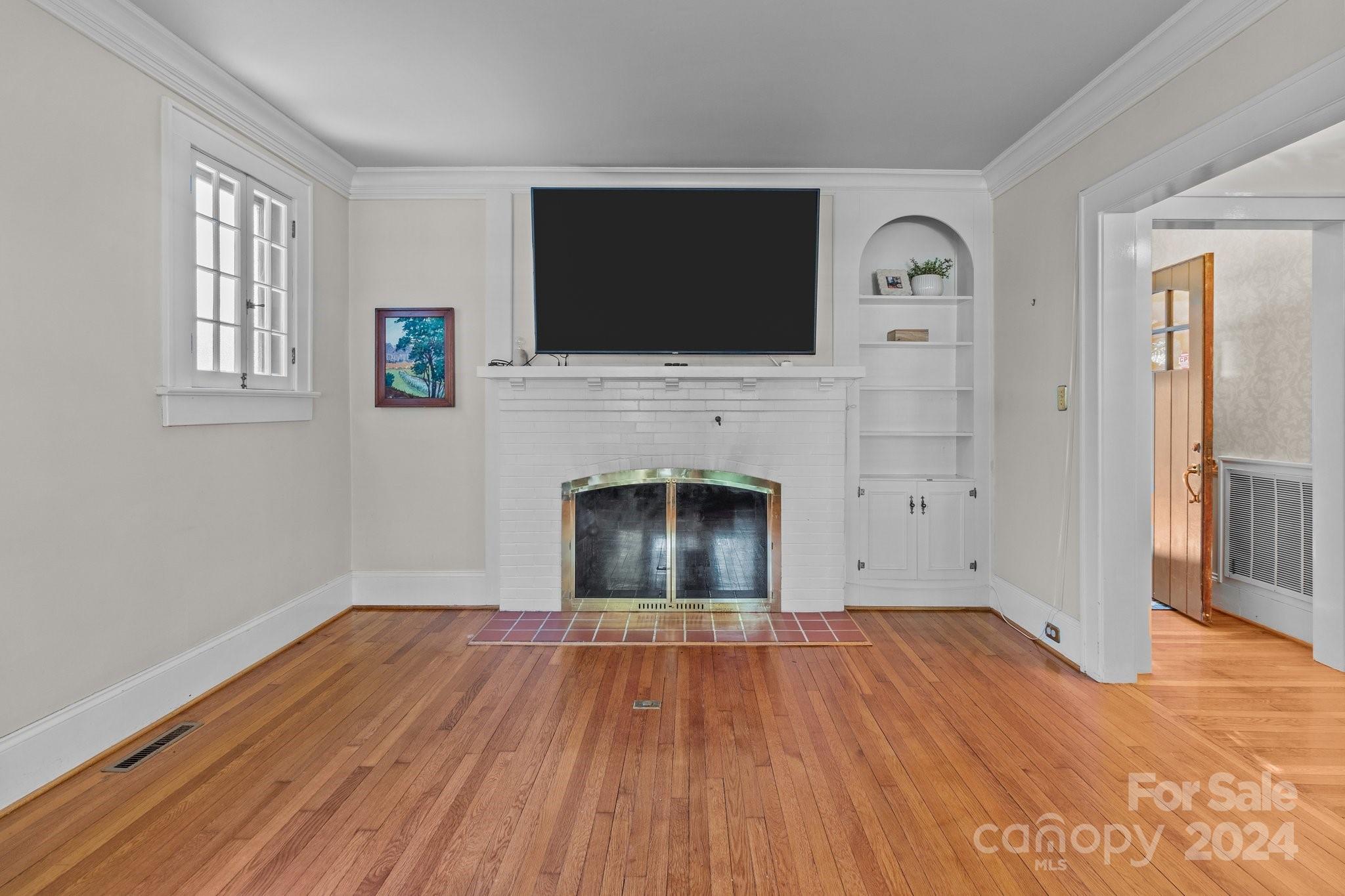 Property image 5 of 104 W Colonial Drive in Milford Hills, Salisbury, NC 28144