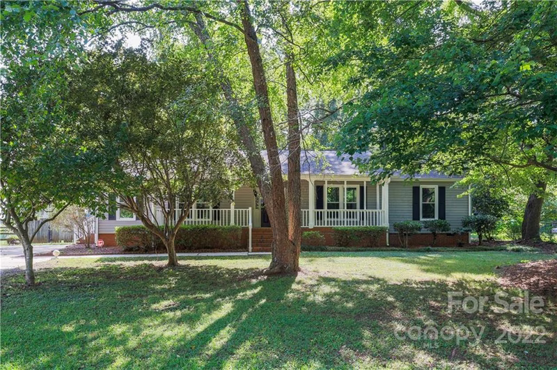 3000 Farmhouse Lane