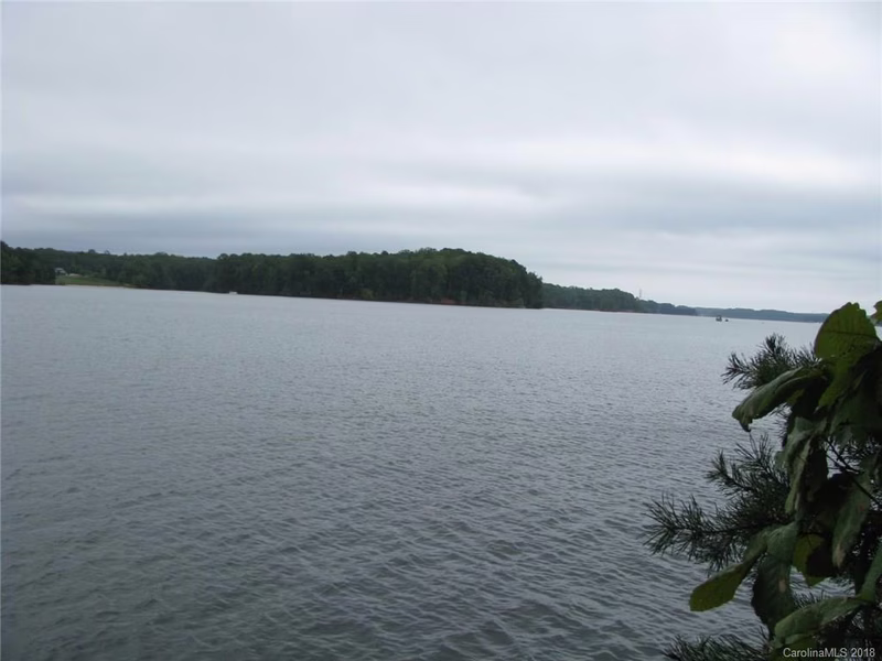 Property image 3 at 8800 Popular Lane, Sherrills Ford, NC 28673
