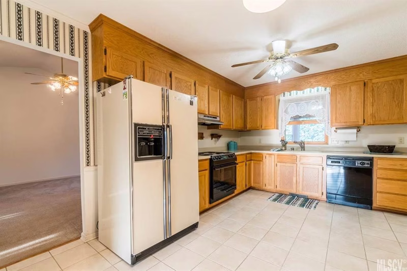 Property image 3 at 3842 Serenity Drive, Hickory, NC 28602
