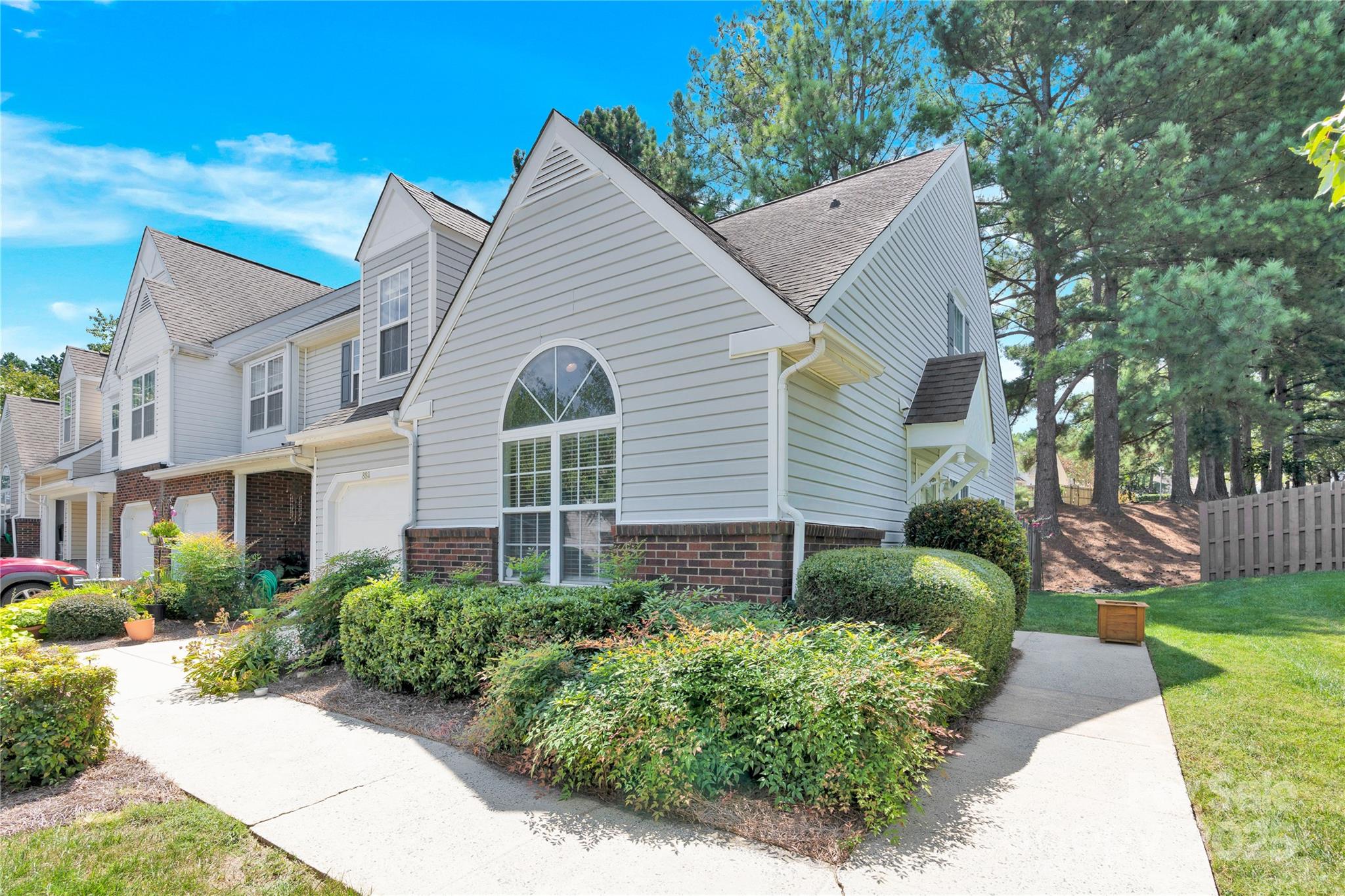 Property image 2 of 8811 Roseton Lane in Southgate Commons, Charlotte, NC 28277