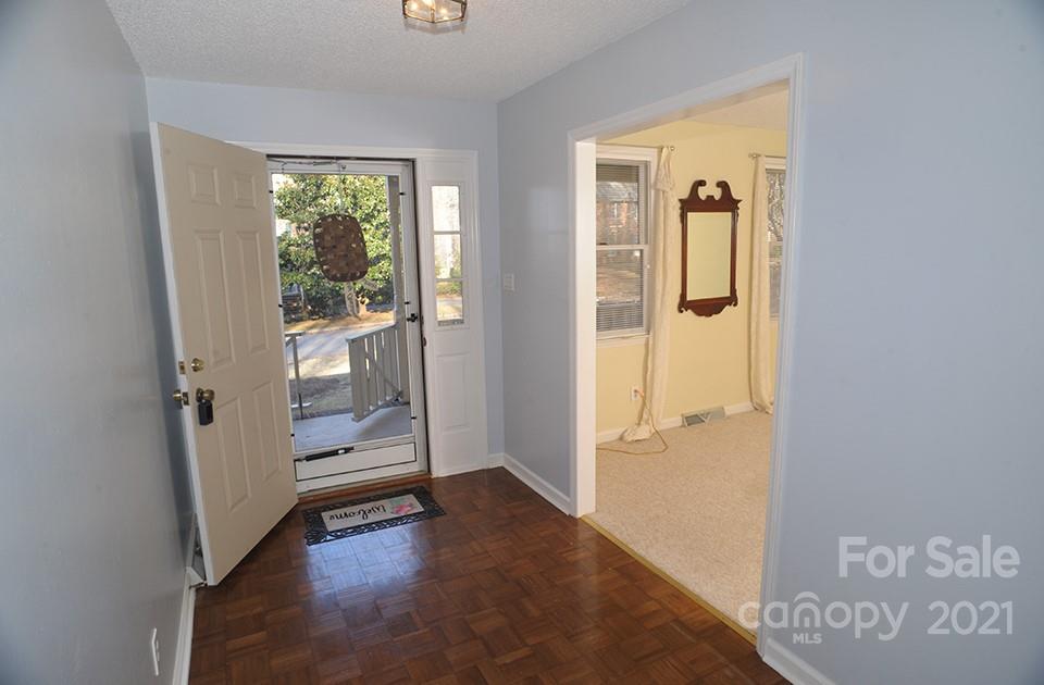 Property image 3 of 301 Travis Lane in Corbin Hills, Salisbury, NC 28146