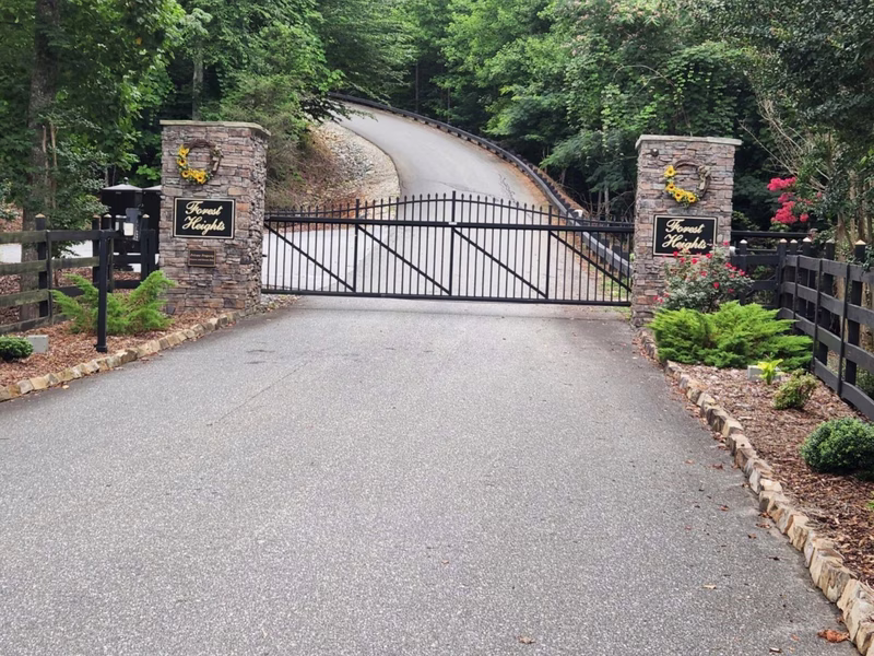 00 Forest Country Drive