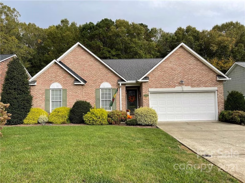 1014 Overhill Road
