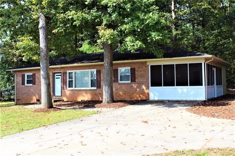 1656 Oakmont Drive
