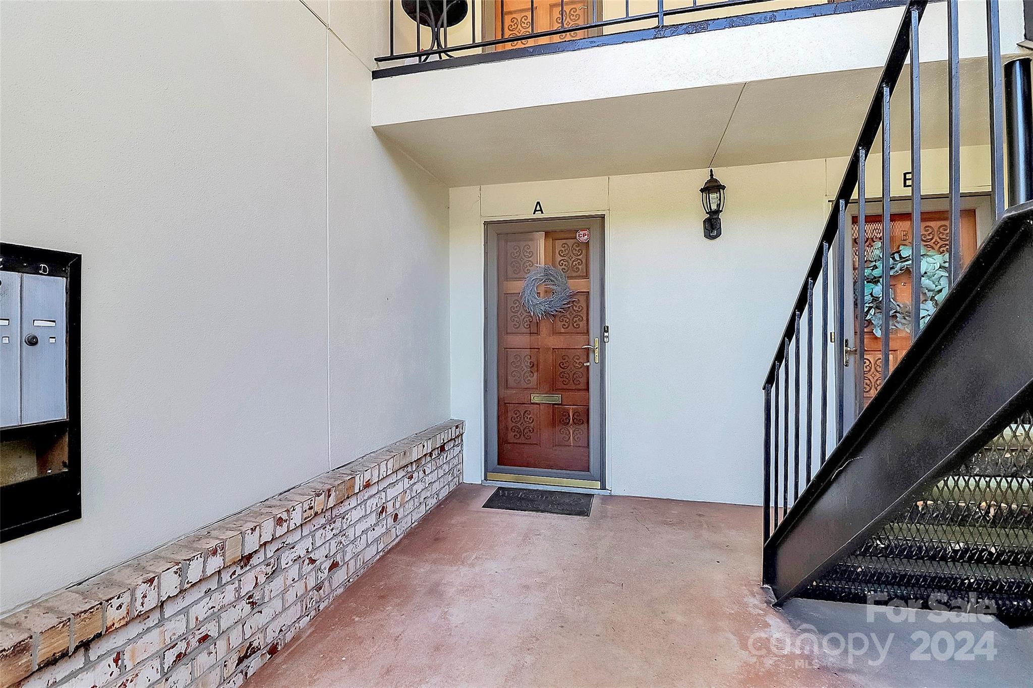 Property image 3 of 2233 Rexford Road in Trianon, Charlotte, NC 28211