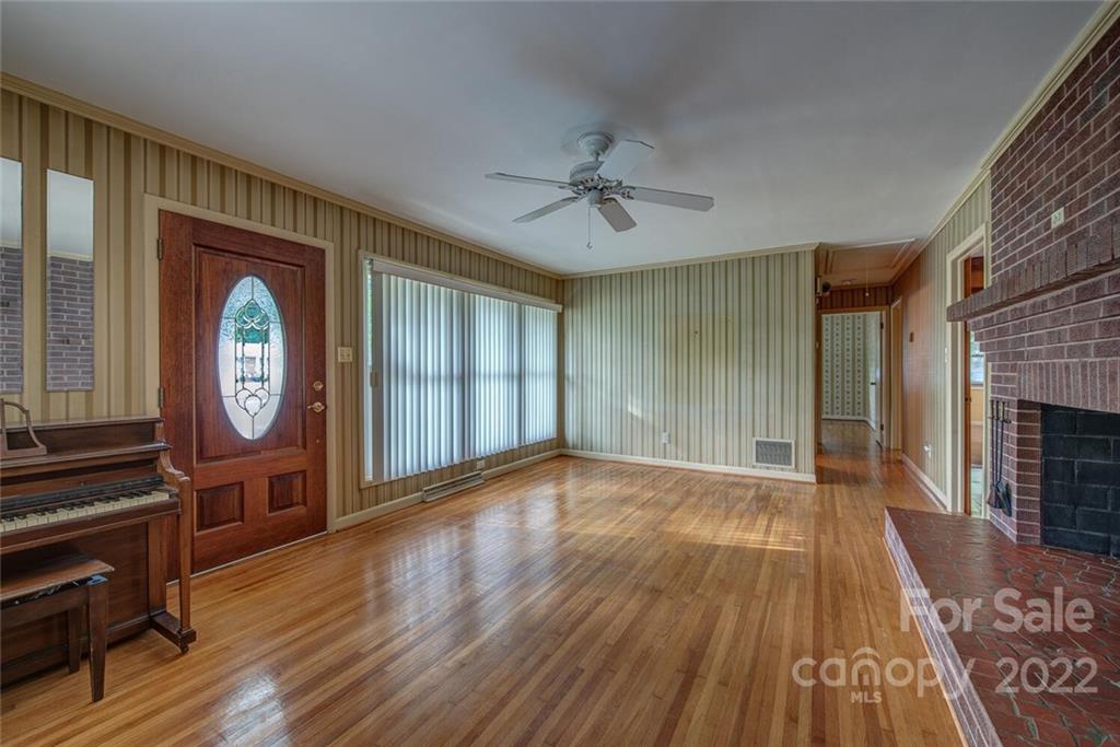 Property image 4 of 2119 Pamela Street in Sedgefield, Gastonia, NC 28054