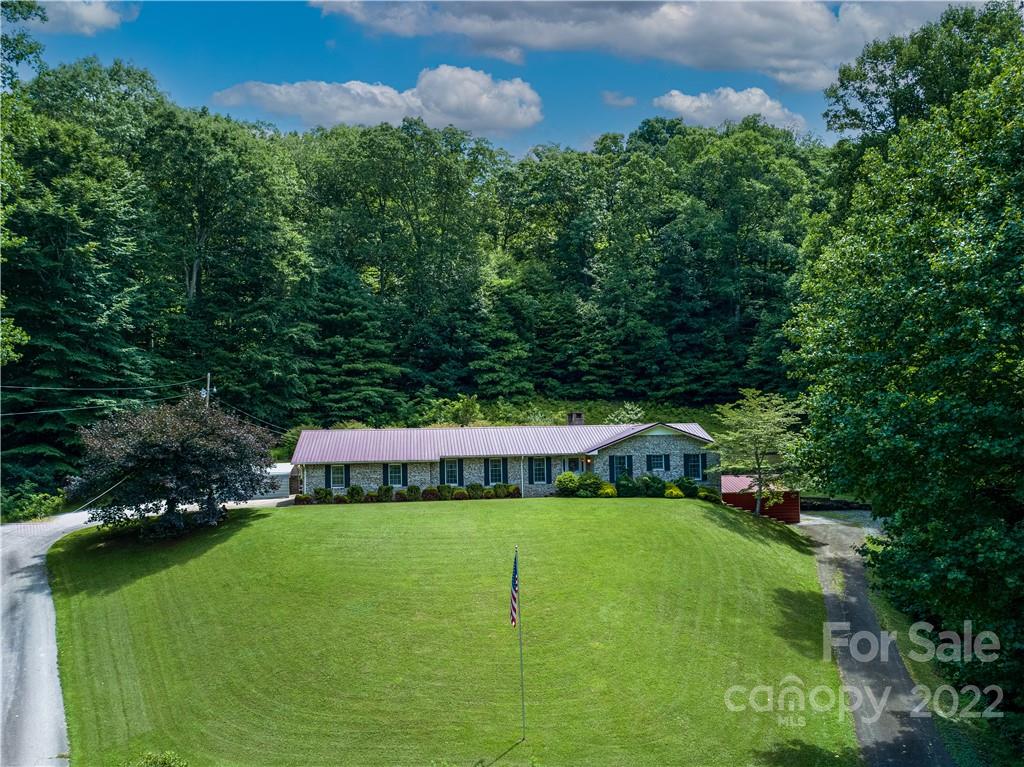 Property image 2 of 180 Lotawatah Drive in Hidden Valley Acres, Burnsville, NC 28714