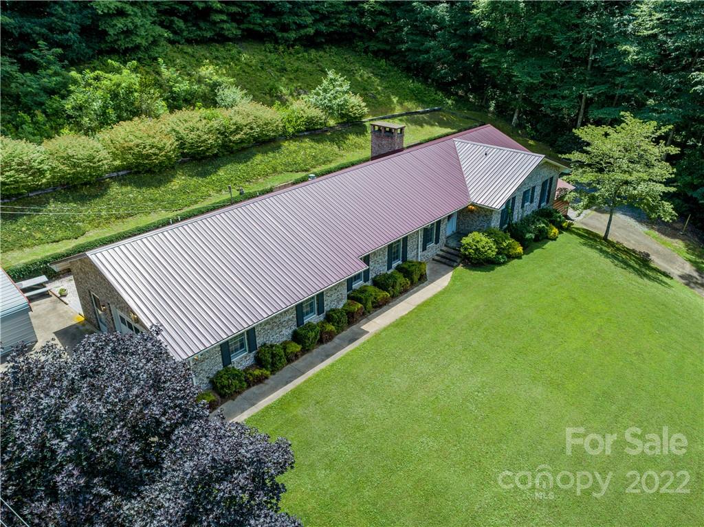 Property image 3 of 180 Lotawatah Drive in Hidden Valley Acres, Burnsville, NC 28714