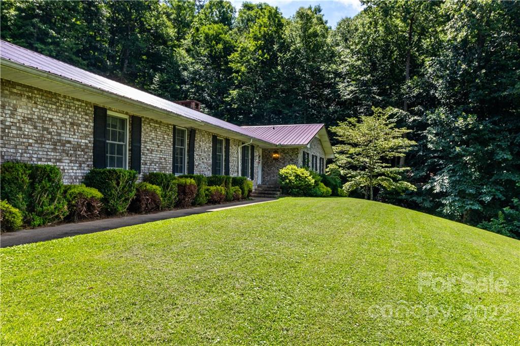 Property image 4 of 180 Lotawatah Drive in Hidden Valley Acres, Burnsville, NC 28714