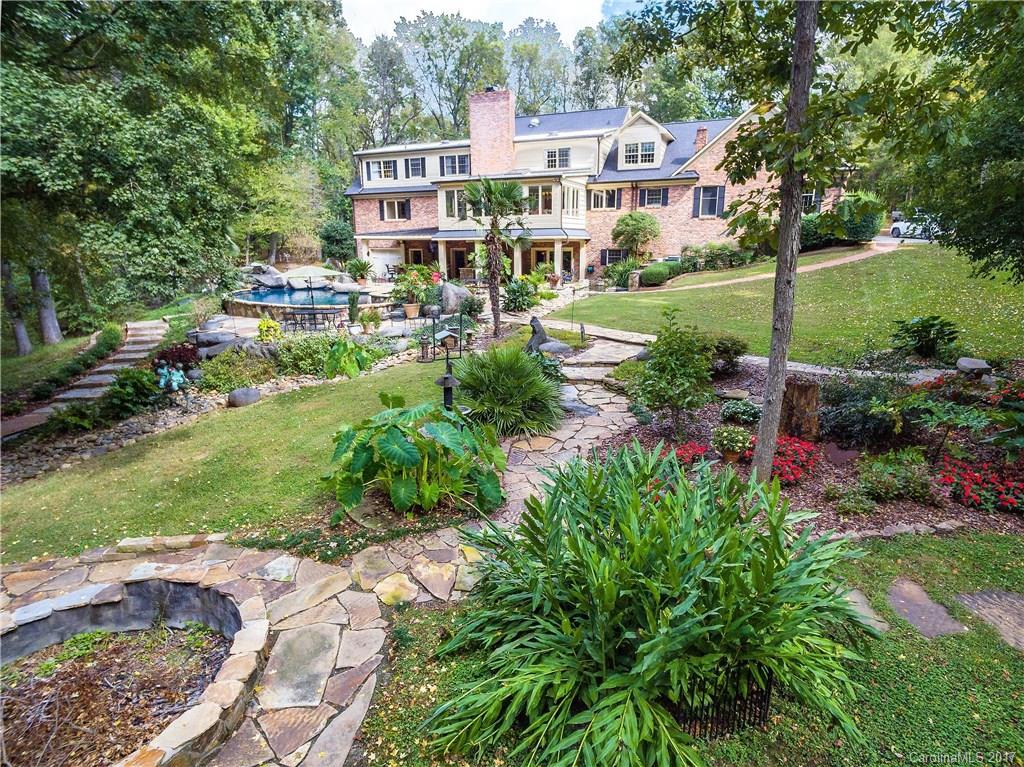 Property image 2 of 1025 Brafford Drive in Brafford Farms, Concord, NC 28025