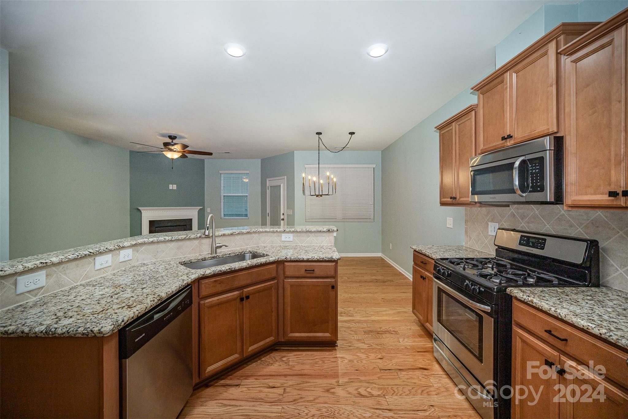 Property image 2 of 2716 Sawbridge Lane in Kinmere Commons, Gastonia, NC 28056