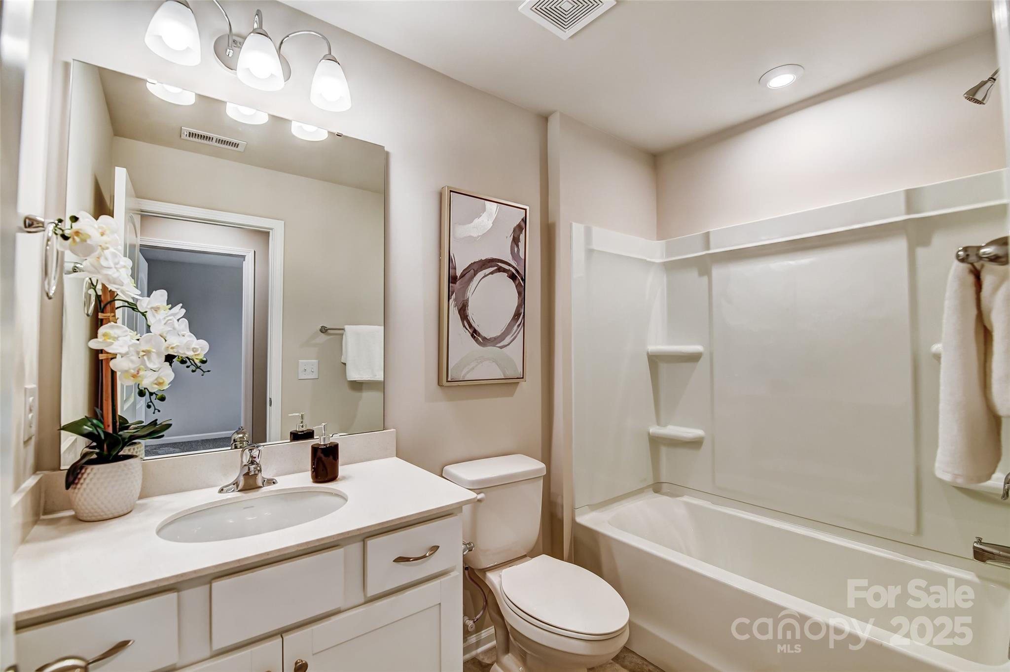 Property image 3 of 2642 Selbourne Drive in Westfall, Gastonia, NC 28052