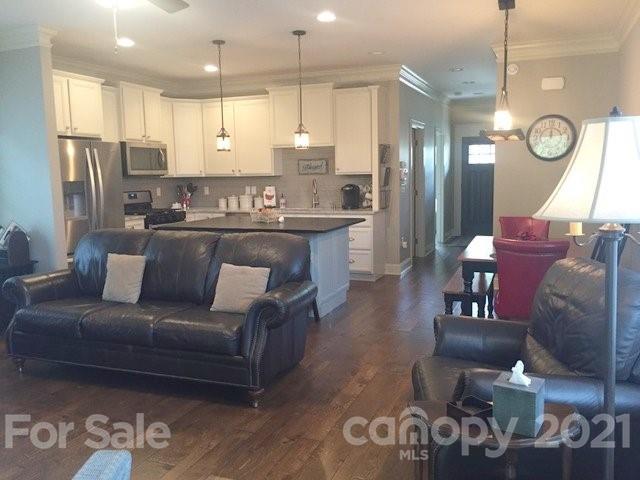 Property image 4 of 29 Tudor Way in Tudor Croft, Black Mountain, NC 28711