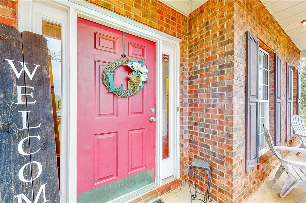 Property image 3 of 5905 Carolina Manor Court in Alexis Pointe, Indian Trail, NC 28079