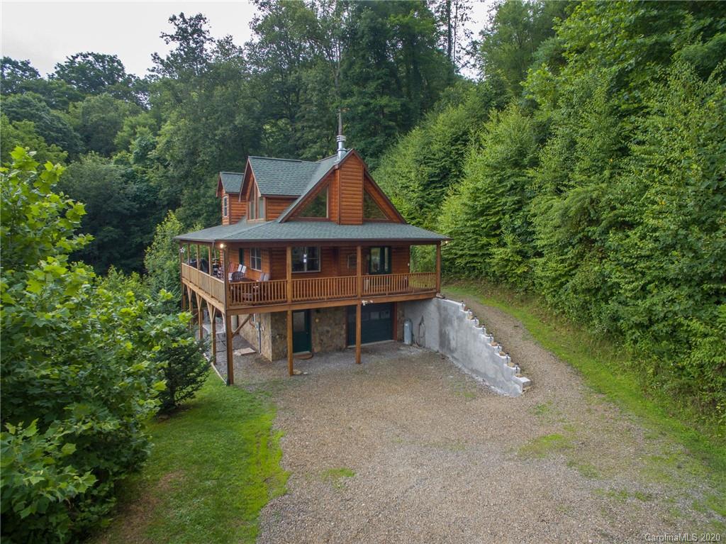 Property image 2 of 307 Appaloosa Trail in Riverwalk, Burnsville, NC 28714