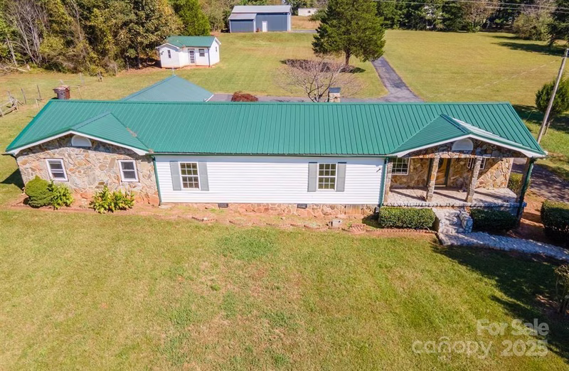2274 Deerfield Drive