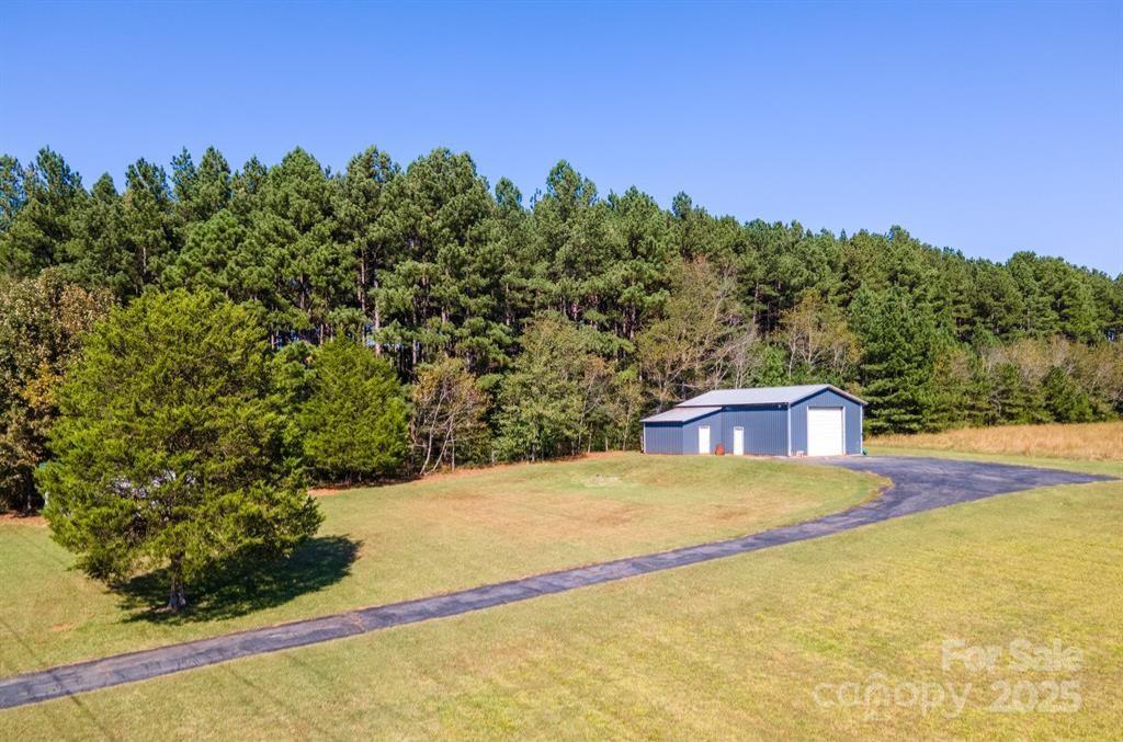 Property image 5 of 2274 Deerfield Drive in Cedarfield, Maiden, NC 28650