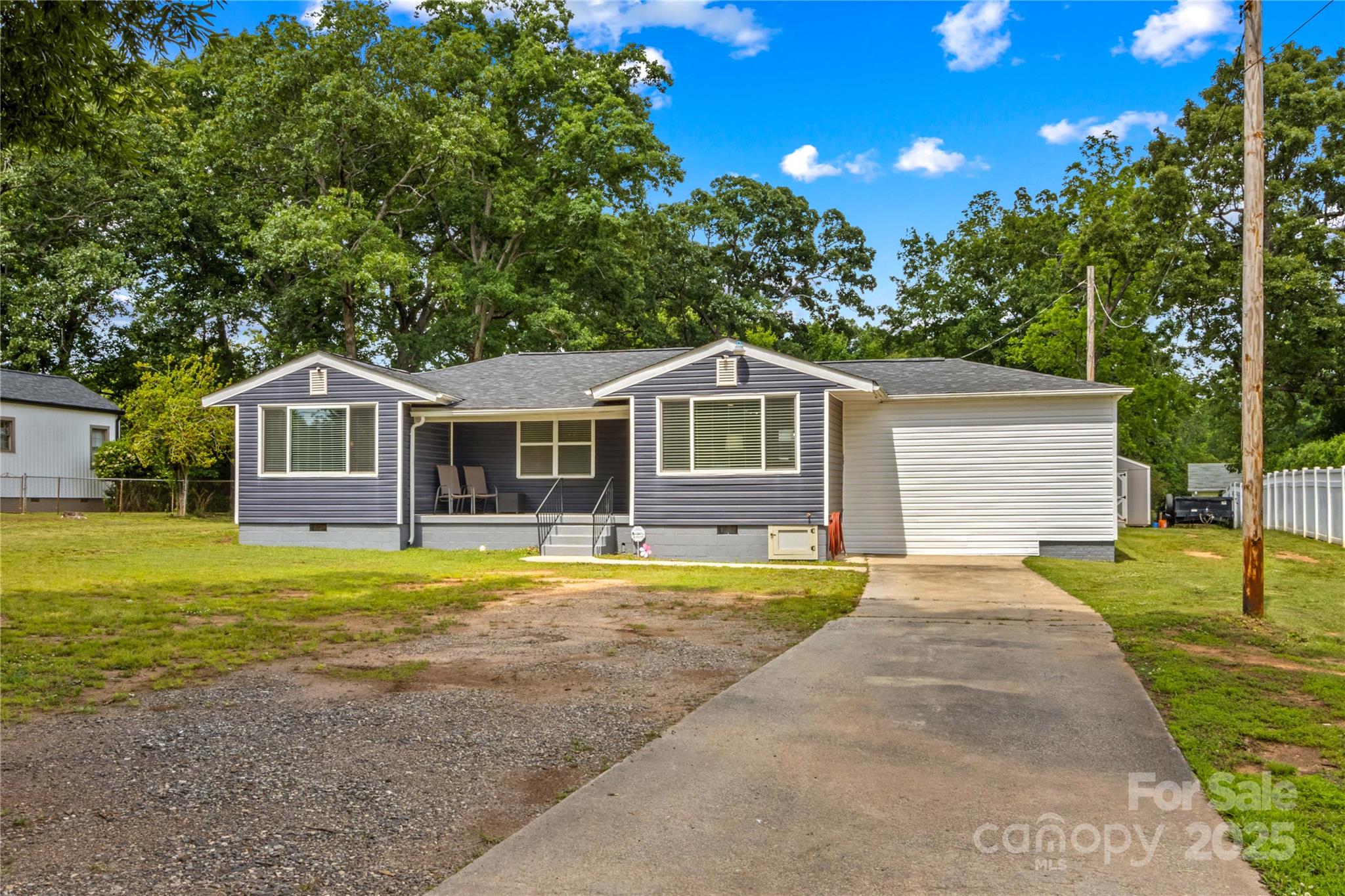 Property image 3 of 314 Euclid Avenue in Park Grove, Statesville, NC 28677