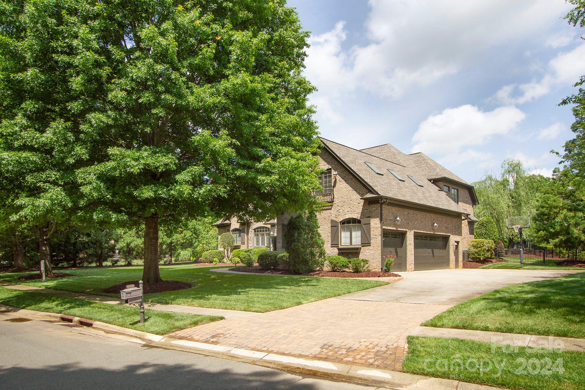 Property image 4 of 816 Beauhaven Lane in Chatelaine, Waxhaw, NC 28173