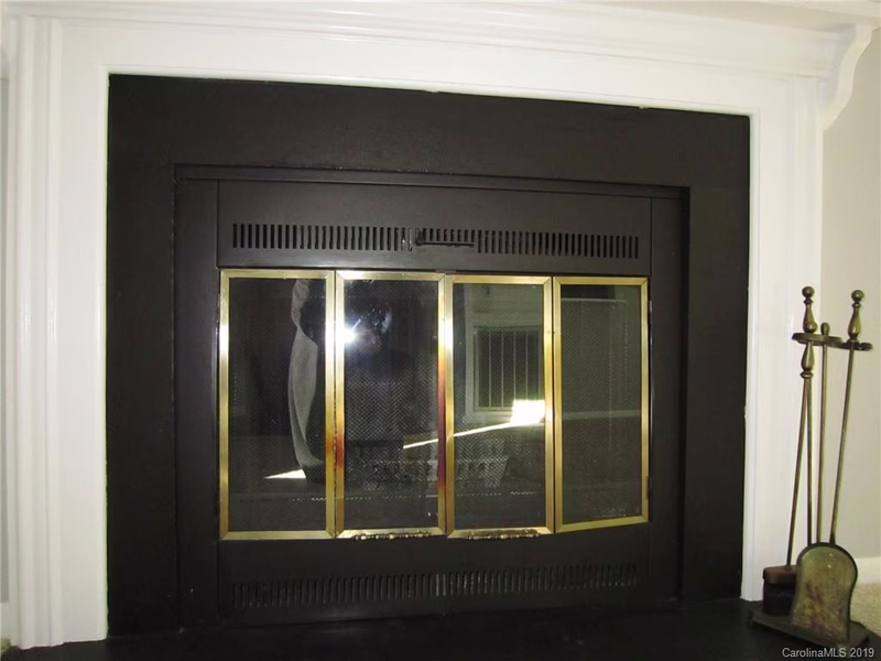Property image 3 at 61 Hollybrook Drive, Asheville, NC 28803