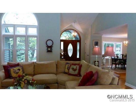 Property image 4 of 47 Oak Gate Drive in Flat Rock Lakes, Hendersonville, NC 28739
