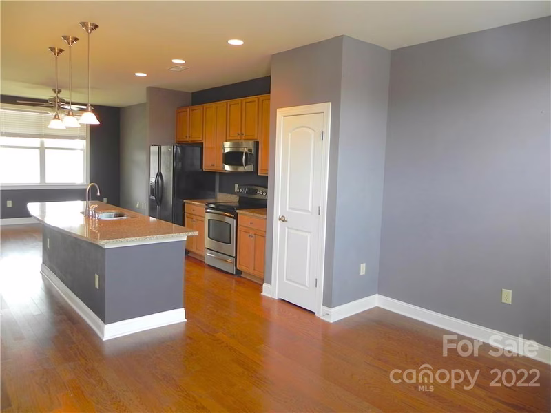 Property image 2 at 121 Irving Avenue, Mooresville, NC 28117