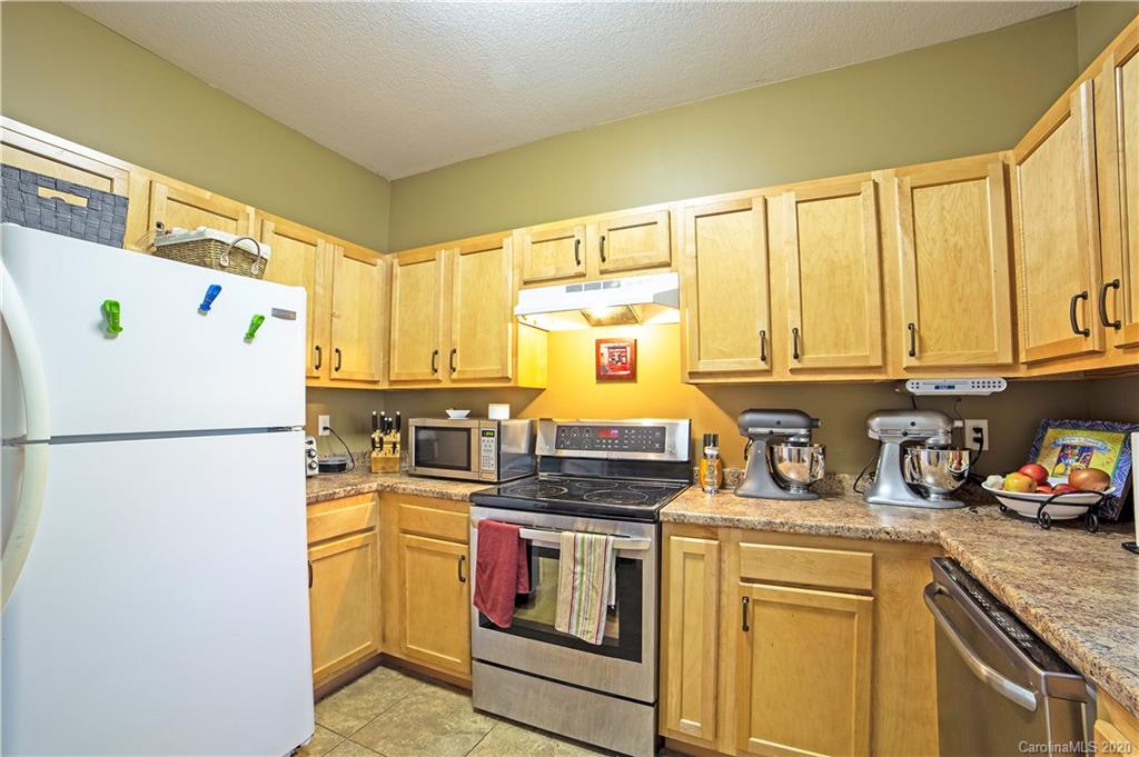 Property image 4 of 46 Winterwind Drive in Windermere, Asheville, NC 28803