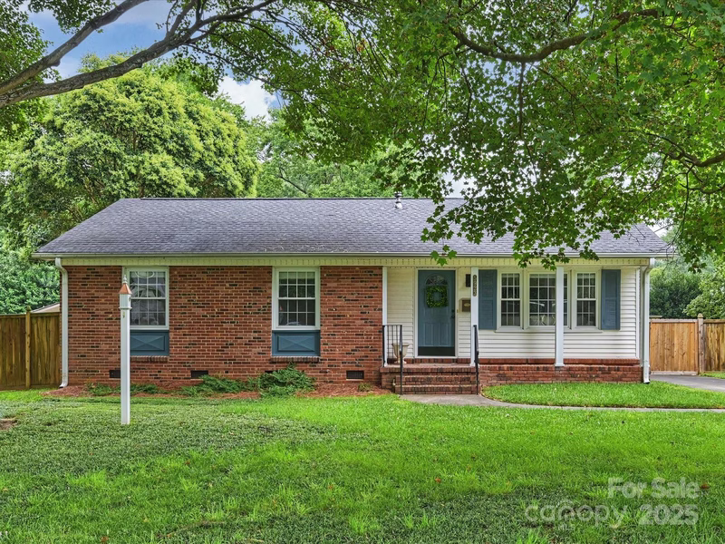 Property image 2 at 5923 Brookhaven Road, Charlotte, NC 28210