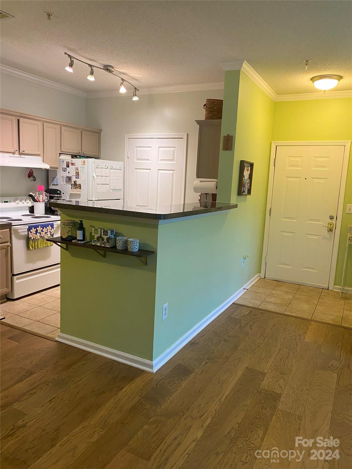 Property image 3 of 45 Sycamore Avenue in Avondale, Charleston, SC 29407